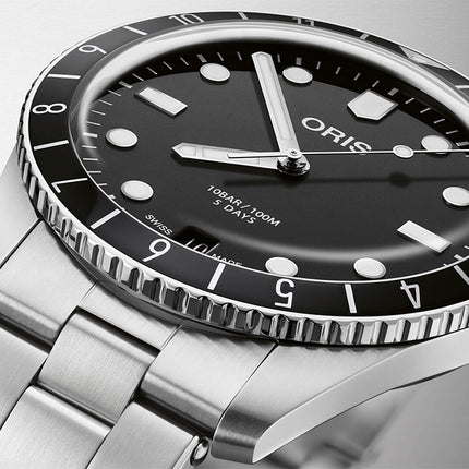 Oris Divers Sixty-Five 01-400-7772-4054-07-8-20-18 12H Calibre 400 Black Dial Stainless Steel Strap