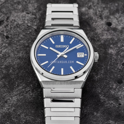 Seiko Classic SUR555P1 Men Blue Dial Stainless Steel Strap