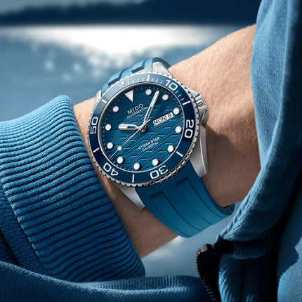 MIDO Ocean Star M042.430.17.041.00 Men 200C Blue Dial Blue Rubber Strap