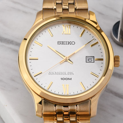 Seiko Classic SUR224P1 Neo White Dial Gold Stainless Steel Strap