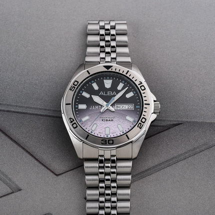 Alba Active Gravity AV3577X1 Men Gradient Dial Stainless Steel Strap