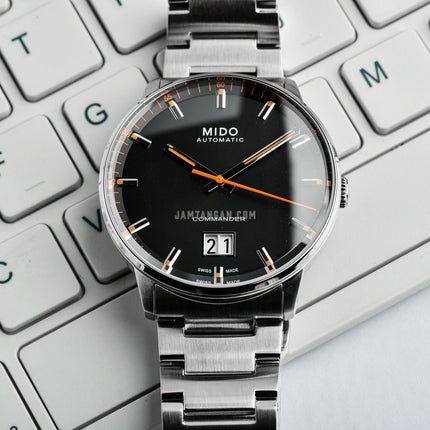 Mido Commander M021.626.11.051.00 Big Date Black Dial Stainless Steel Strap