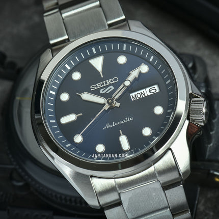 Seiko 5 Sports SRPE53K1 SKX Sports Style Automatic Blue Dial Stainless Steel Strap