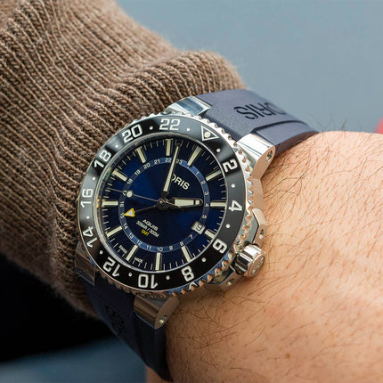 Oris Aquis 01-798-7754-4135-07-4-24-65EB GMT Date Blue Dial Blue Rubber Strap