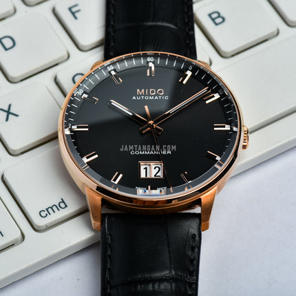 MIDO Commander II M021.626.36.051.00 Big Date Automatic Black Dial Black Leather Strap