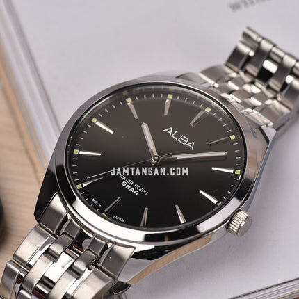 Alba ARX109X1 Men Black Dial Stainless Steel Strap