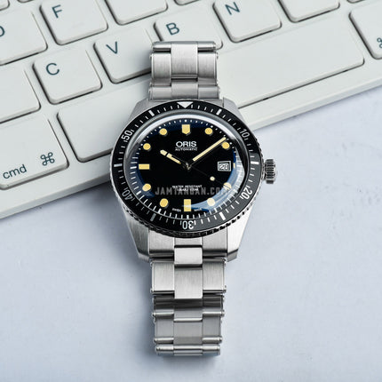 Oris Divers Sixty-Five 01-733-7720-4054-07-8-21-18 Black Dial Stainless Steel Strap