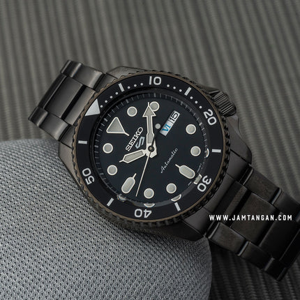 Seiko 5 Sports SRPD65K1 5KX SKX Sports Style Automatic Black Dial Gunmetal Stainless Steel Strap