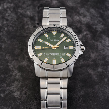 Alba Active AS9R95X1 Men Green Dial Stainless Steel Strap