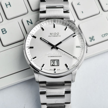 MIDO Commander II M021.626.11.031.00 Big Date Automatic Silver Dial Stainless Steel Strap