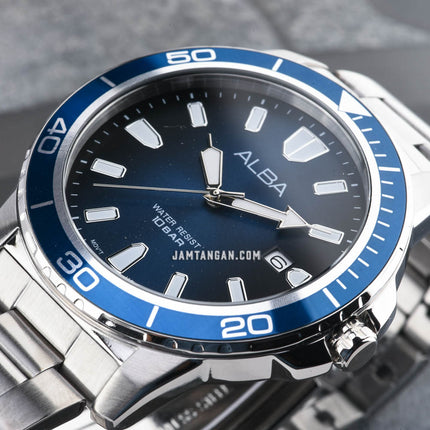 Alba Active AS9U11X1 Men Blue Gradation Dial Stainless Steel Strap