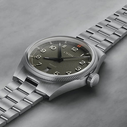 Oris ProPilot Date 01 733 7805 4167-07 8 20 04LC Textured Dark Green Dial Stainless Steel