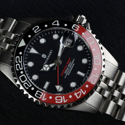 Steinhart Ocean 39 GMT Black Red Ceramic 2