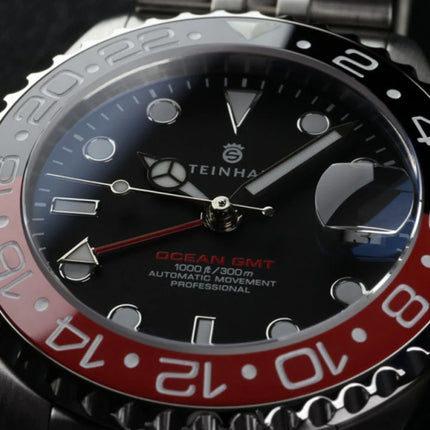 Steinhart Ocean 39 GMT Black Red Ceramic 2