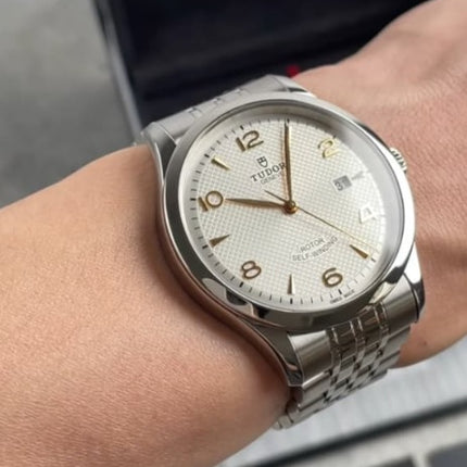 Preloved - TUDOR m91650-0001 1926 41mm steel case Silver dial