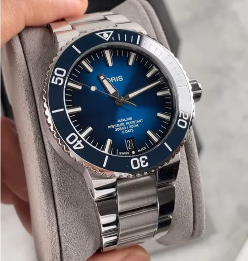 Preloved - Oris Aquis Date 01 400 7763 4135 Stainless Steel Strap