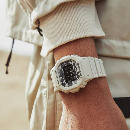 Casio G-SHOCK DW-5600CA-8DR Digital