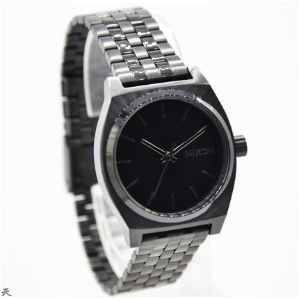Nixon A1130001