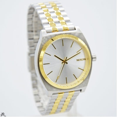 Nixon A0451921
