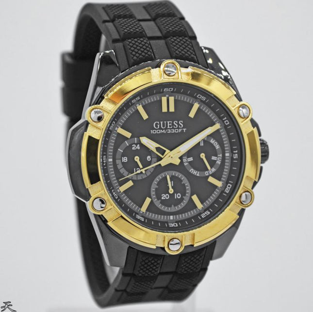 Guess W1302G2